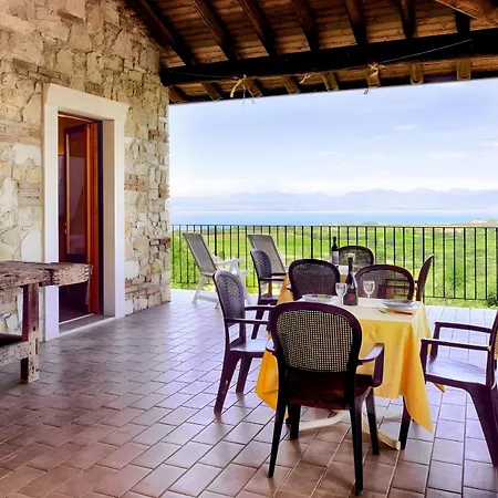 Castelmontioni Holidays * Lazise